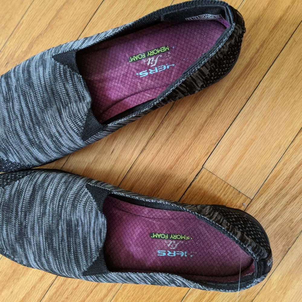 Sketchers Fit Memory Foam Shoe